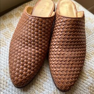 Nisolo Ama Woven Mule